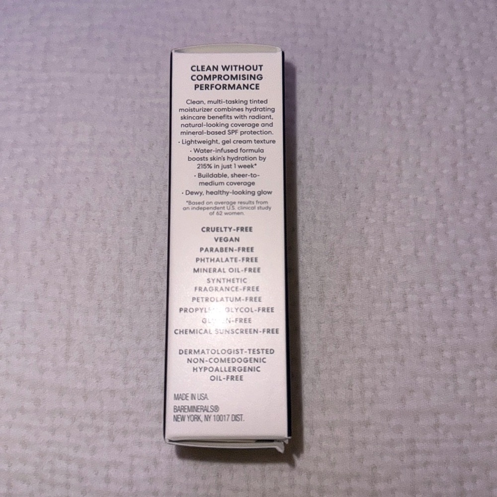 bareMinerals DUO of Complexion Rescue Tinted Moisturizer, Vanilla - travel-size - Picture 8 of 16